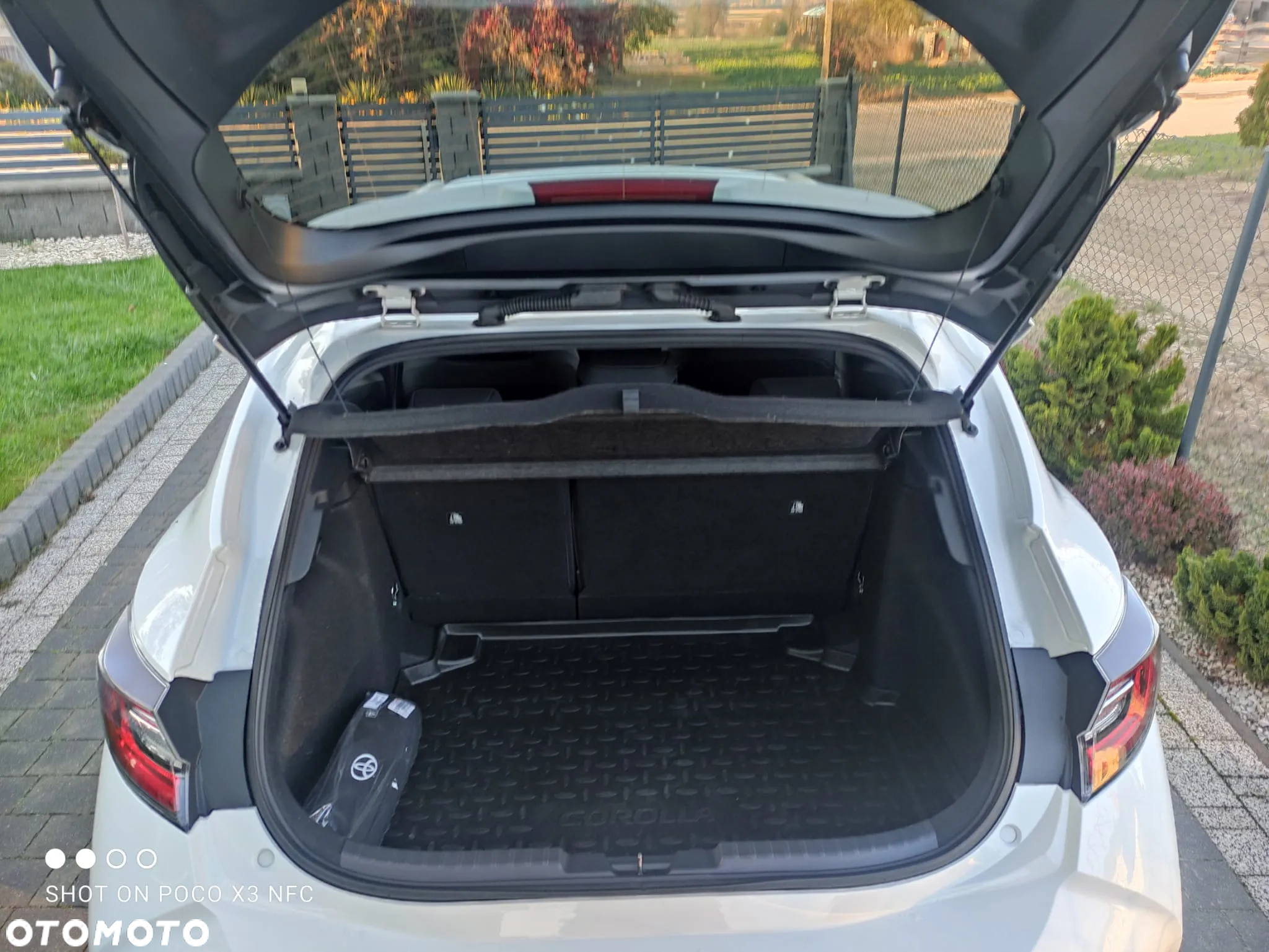 Toyota Corolla 1.8 Hybrid Comfort - 8