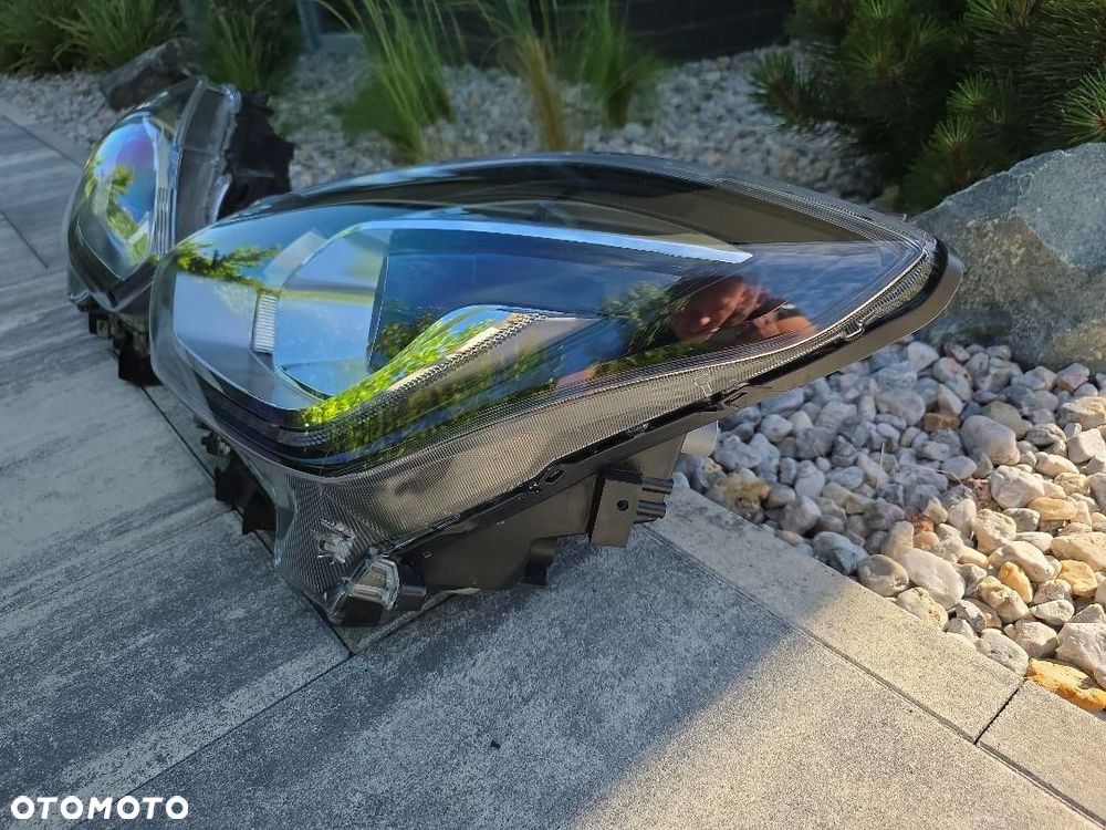SUZUKI SWIFT MK8 Lampy przód Kompletne Full Led Dynamic W2966 24681 17-23 - 5