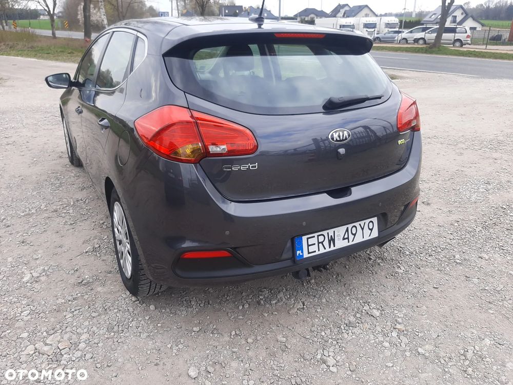 Kia Ceed 1.6 GDI Platinum Edition - 10