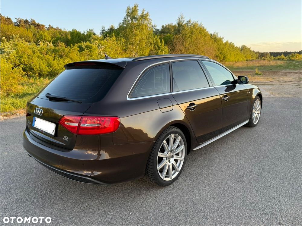Audi A4 Avant 2.0 TDI DPF quattro S tronic S line Sportpaket - 5