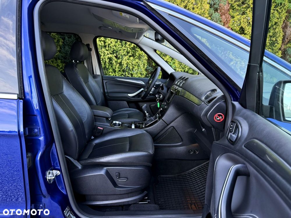 Ford S-Max - 33