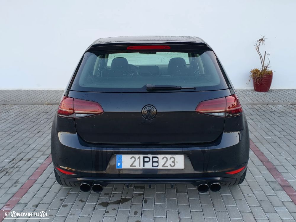 VW Golf 1.6 TDi R-Line - 16
