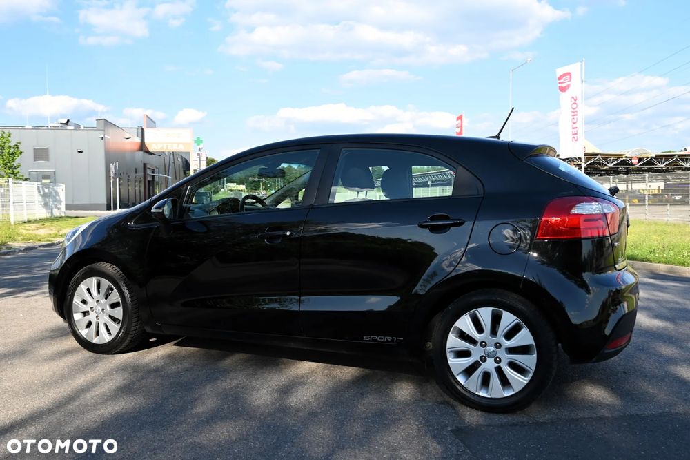 Kia Rio - 17