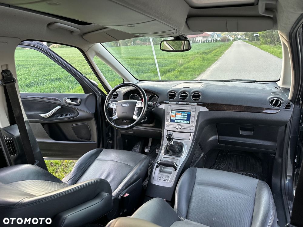 Ford Galaxy - 30