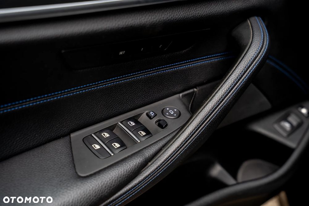 BMW Seria 5 - 16