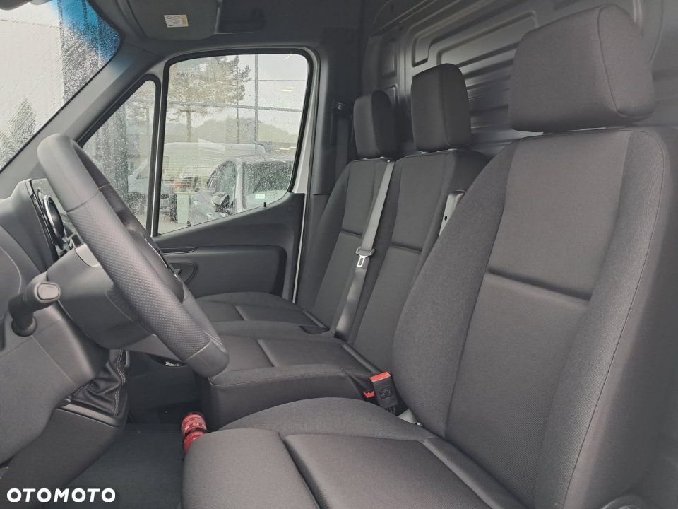 Mercedes-Benz Sprinter - 7