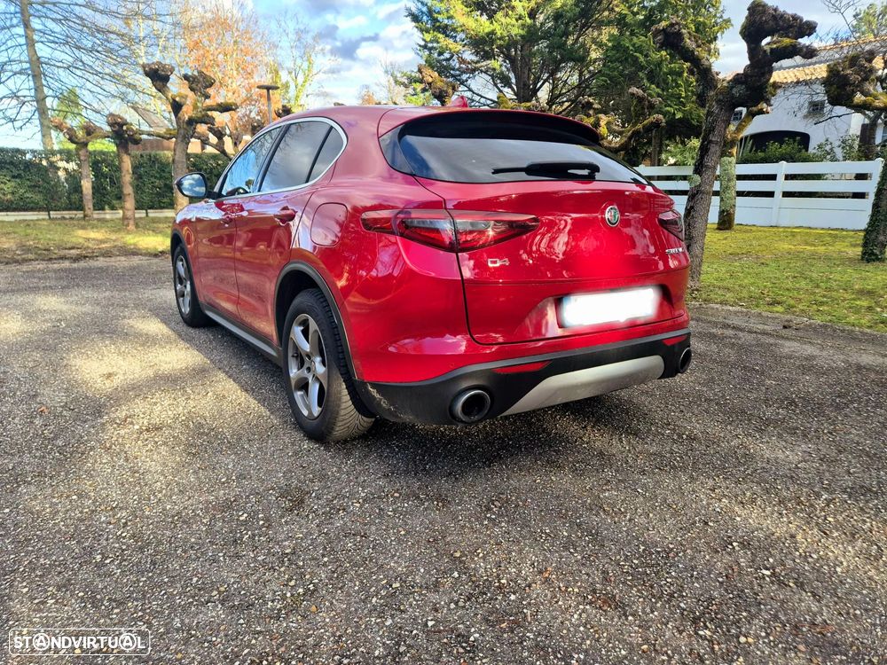 Alfa Romeo Stelvio - 5