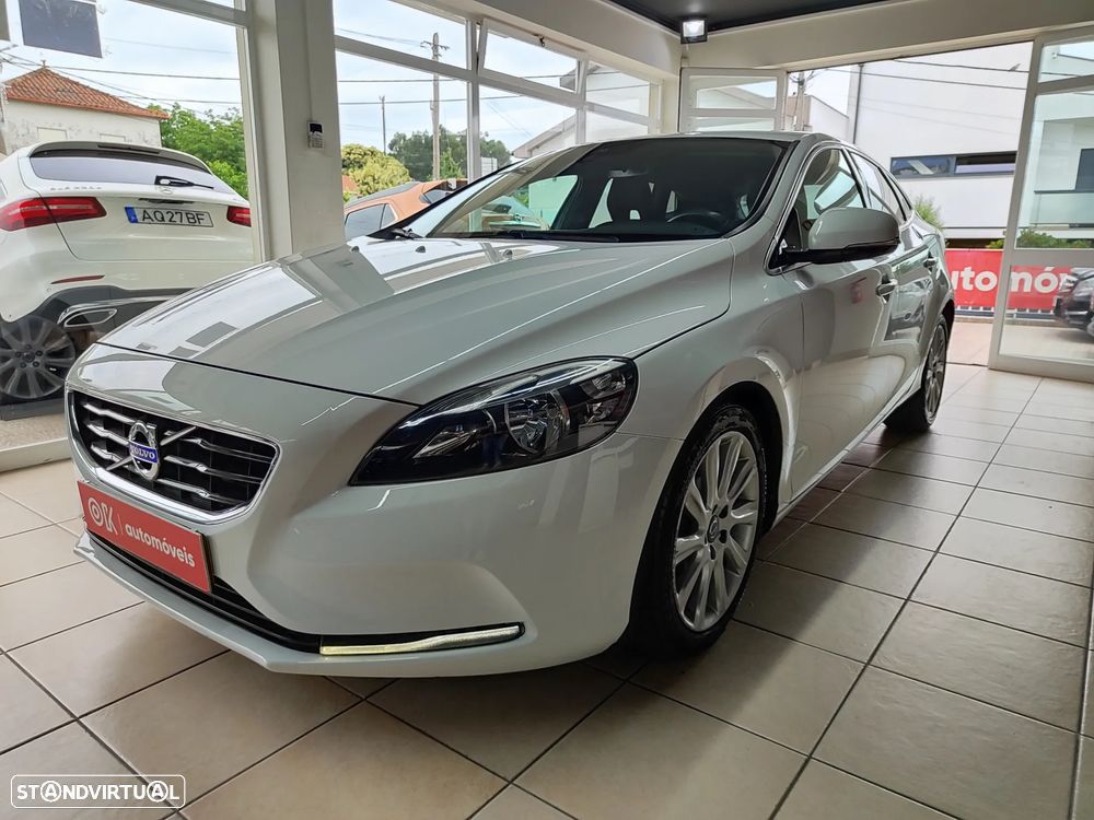 Volvo V40 D2 Momentum - 5