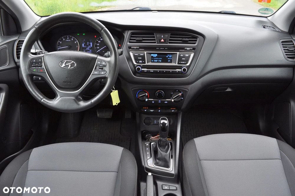 Hyundai i20 1.4 Automatik Style - 18