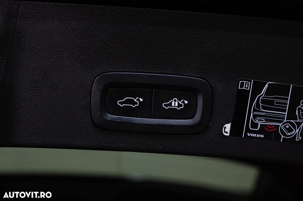 Volvo XC 40 T4 Recharge DKG Inscription - 15