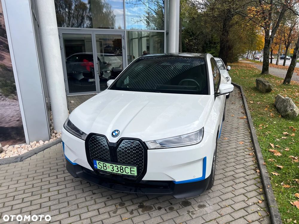 BMW iX xDrive40 76.6kWh - 1