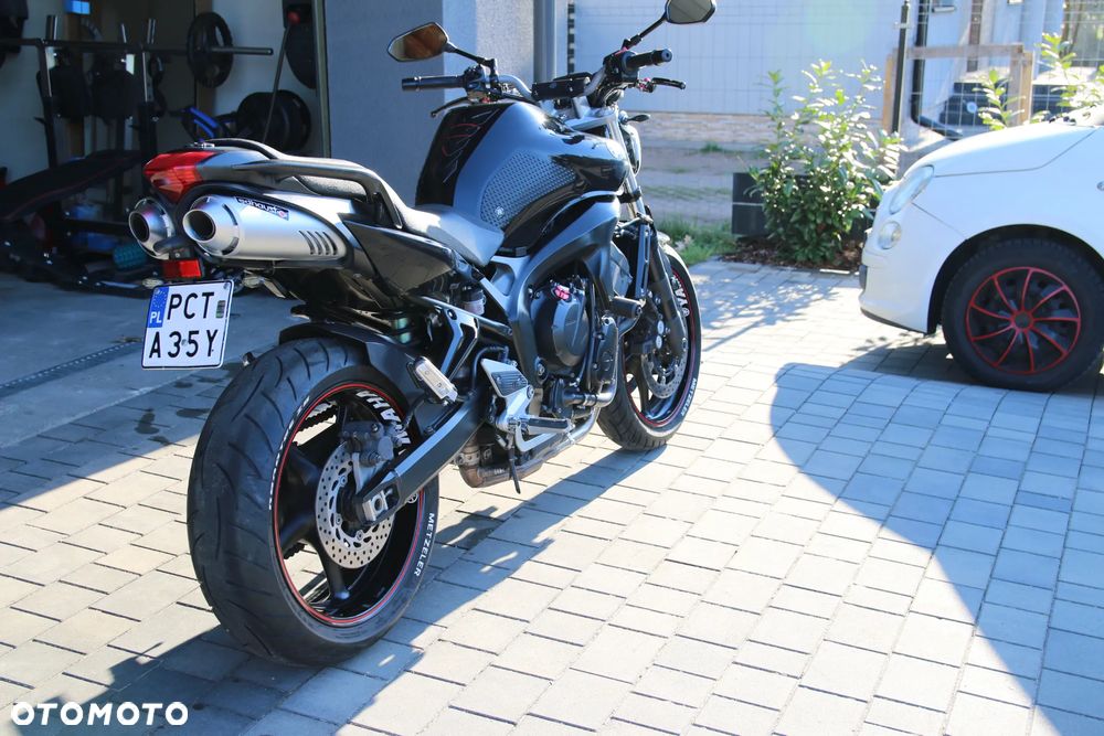 Yamaha FZ6 - 8