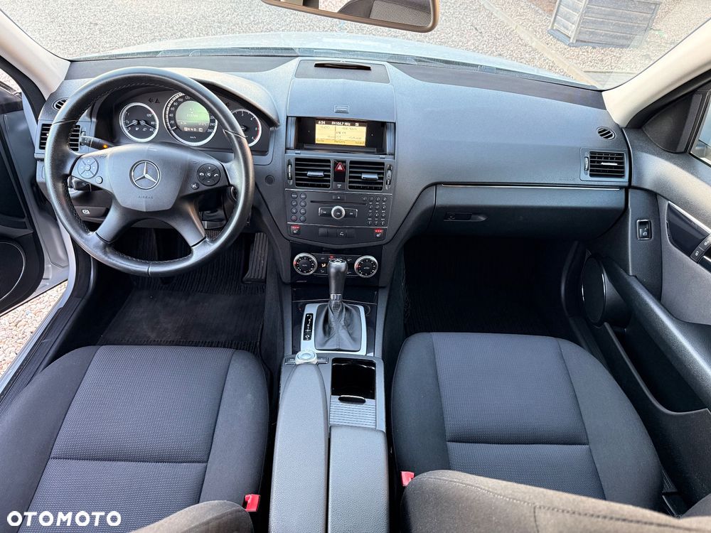Mercedes-Benz Klasa C 220 CDI DPF Automatik Elegance - 22