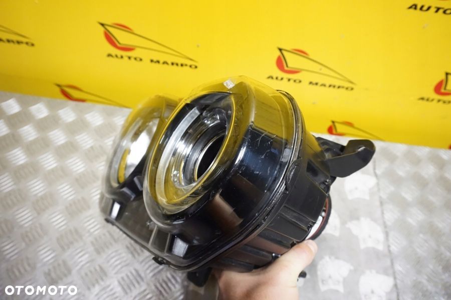 DODGE CHALLENGER 2015 2020 - REFLEKTOR LAMPA HID XENON LED PRAWA USA - 15