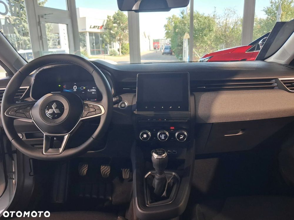 Mitsubishi Colt 1.0T Invite - 20