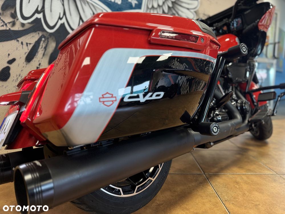 Harley-Davidson Touring Road Glide - 16