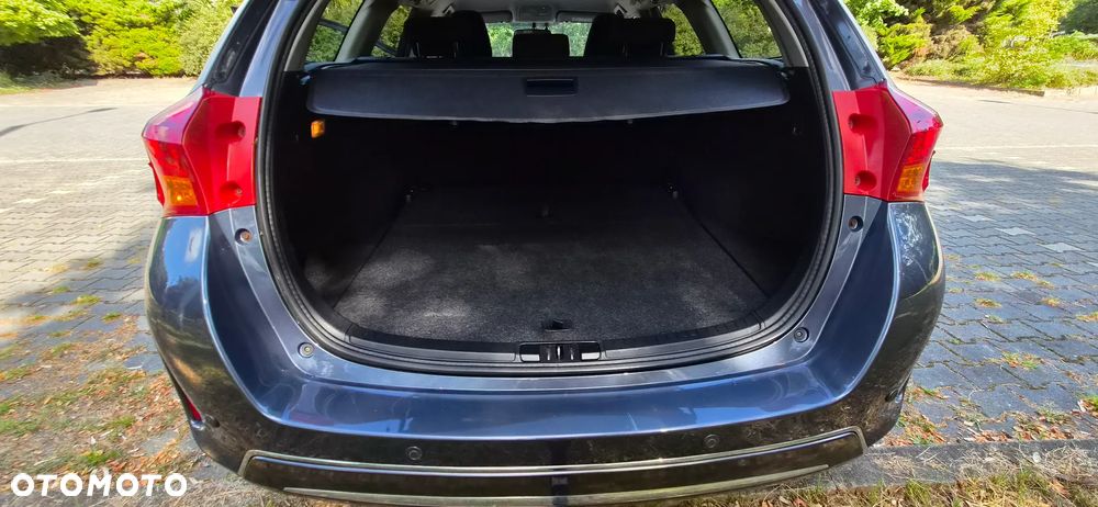 Toyota Auris 1.8 HSD Luna - 20