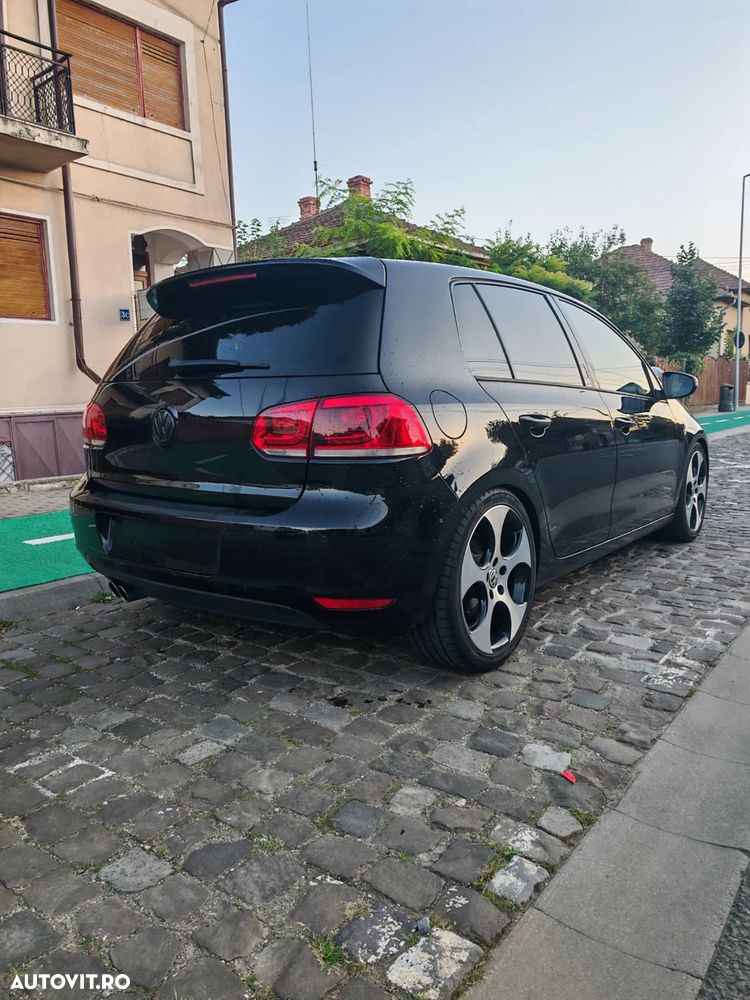 Volkswagen Golf 2.0 TDI DPF BlueMotion Technology MATCH - 3