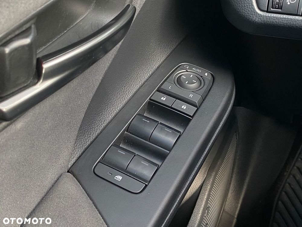 Toyota C-HR 1.8 Hybrid Executive - 29