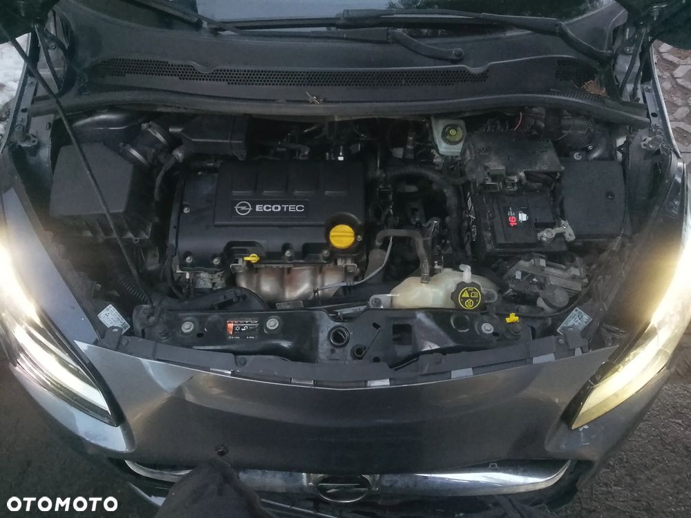 Opel Corsa 1.4 EcoFLEX Start/Stop drive - 4