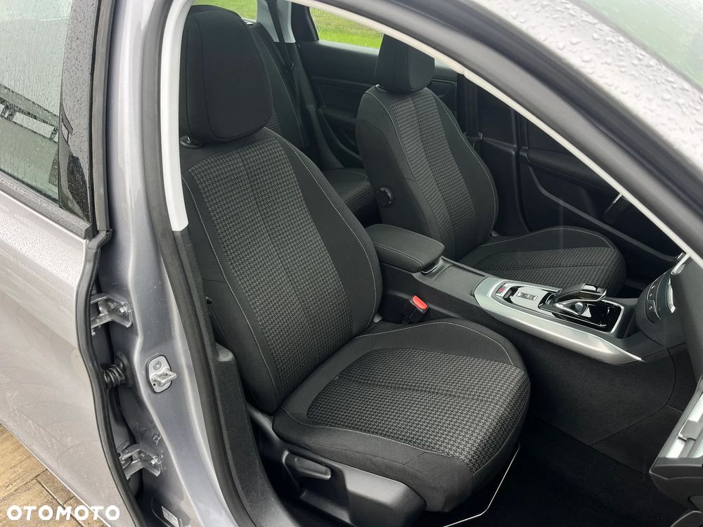 Peugeot 308 - 18
