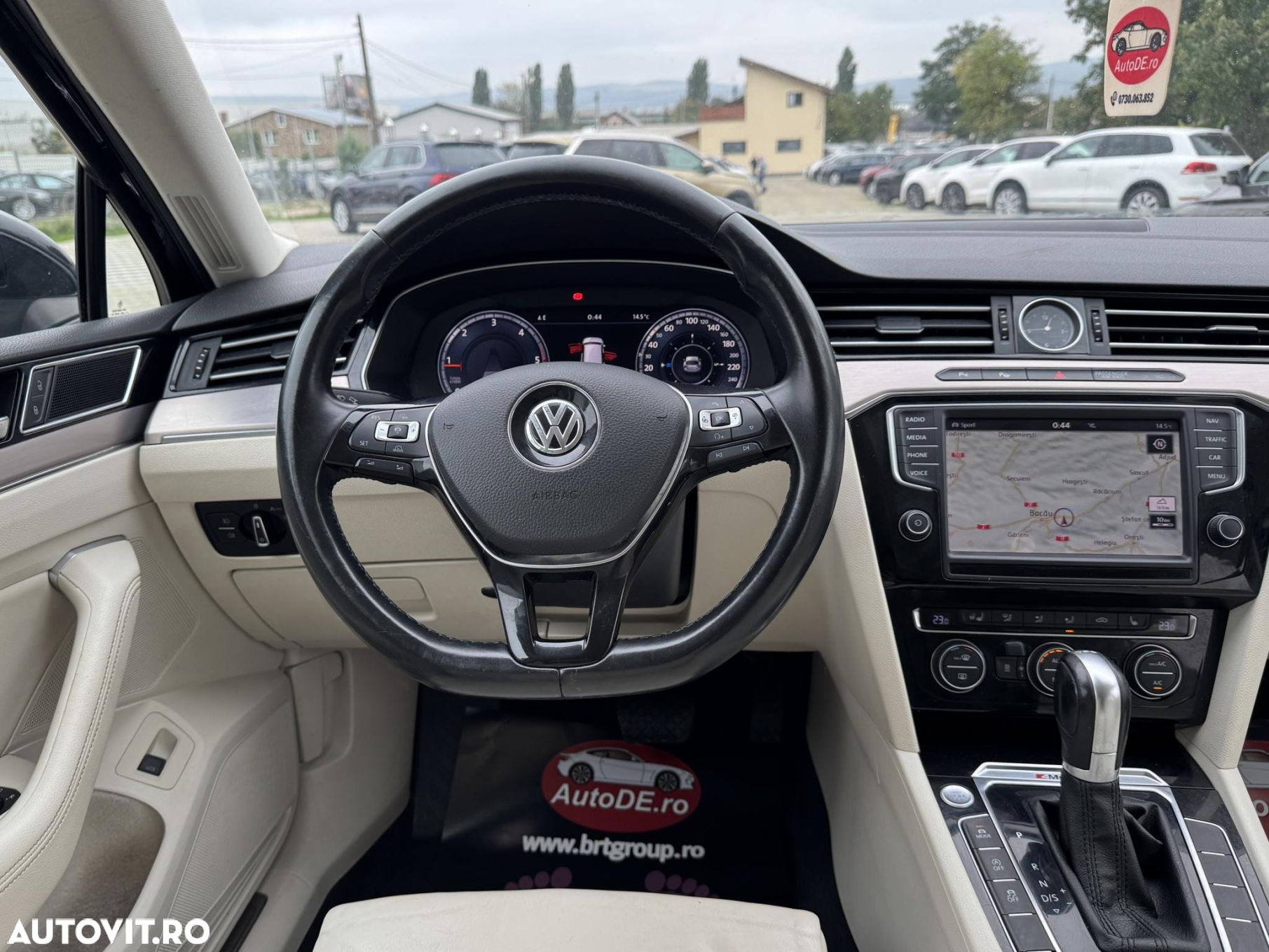 Volkswagen Passat - 9