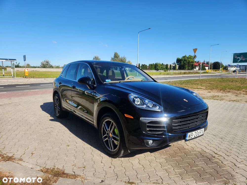 Porsche Cayenne S E-Hybrid - 2
