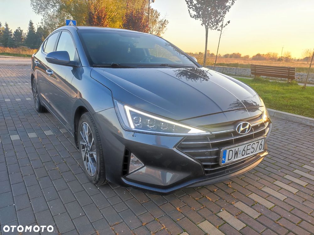 Hyundai Elantra 1.6 Style - 2