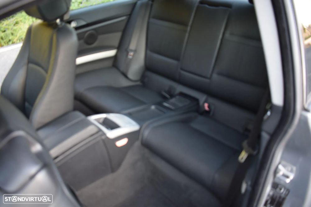 BMW 320 d Coupe Auto - 6