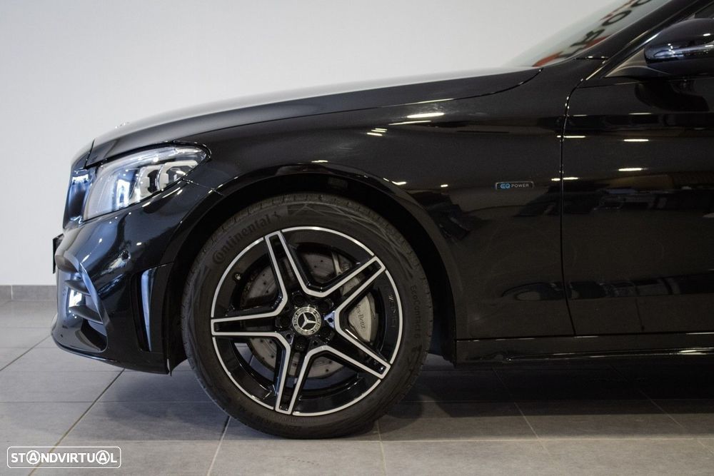 Mercedes-Benz C 300 de AMG Line - 4