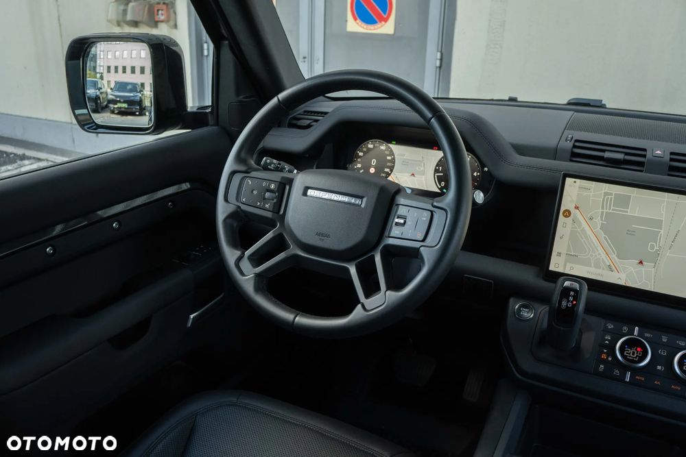 Land Rover Defender 90 D250 X-Dynamic SE - 23