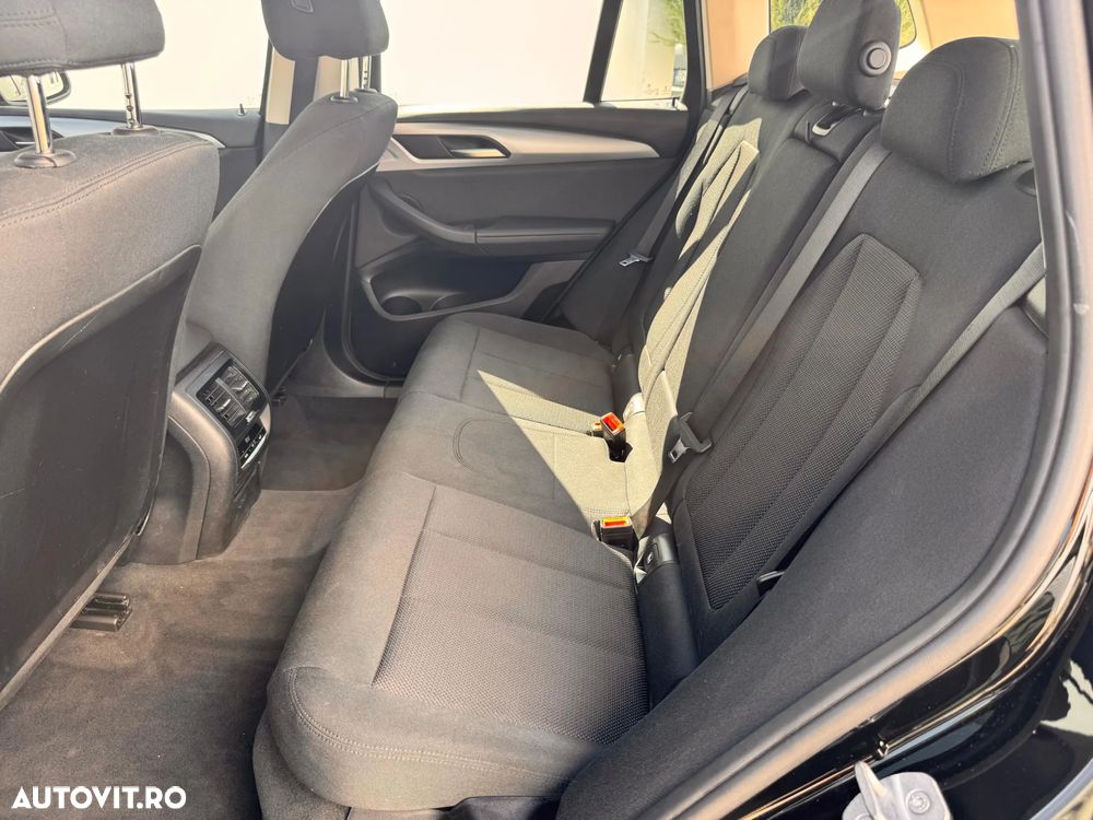 BMW X3 xDrive20d AT Luxury Line - 15