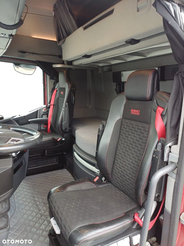 Renault Gama T480 High Cab - 13