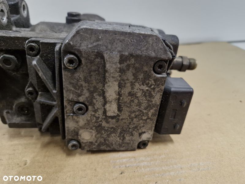 BMW 3 E46 2.0 D POMPA WTRYSKOWA PALIWA 0281010888 - 8