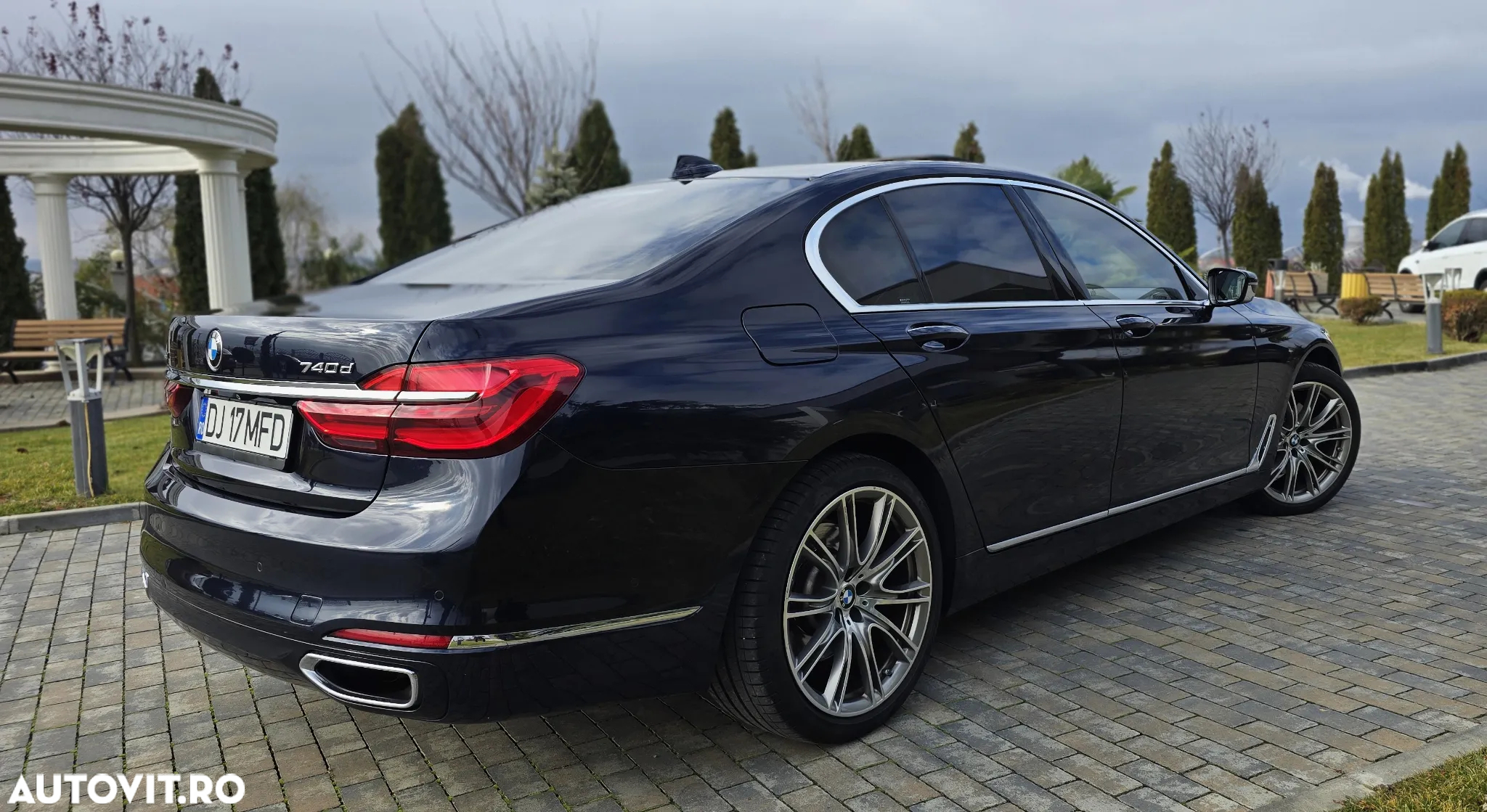 BMW Seria 7 740d xDrive - 12