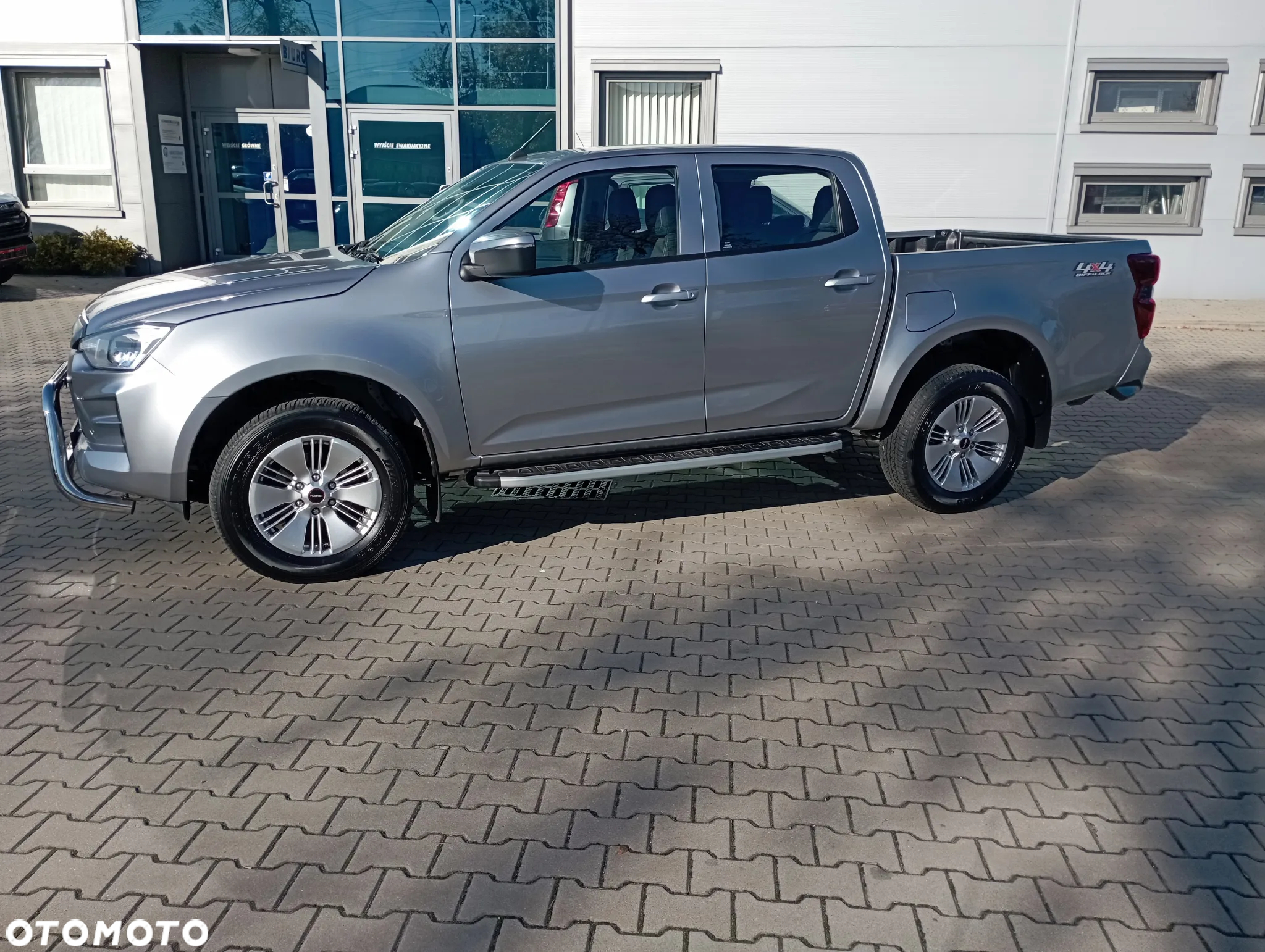 Isuzu D-Max 1.9 DC LS - 13