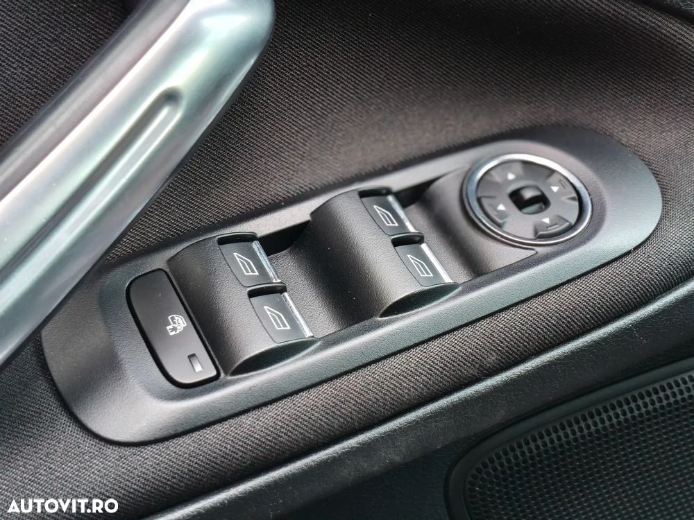 Ford Galaxy 2.0 TDCi DPF Trend - 30