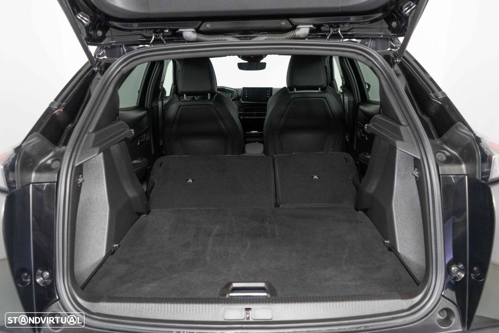 Peugeot 2008 1.2 PureTech GT EAT8 - 14