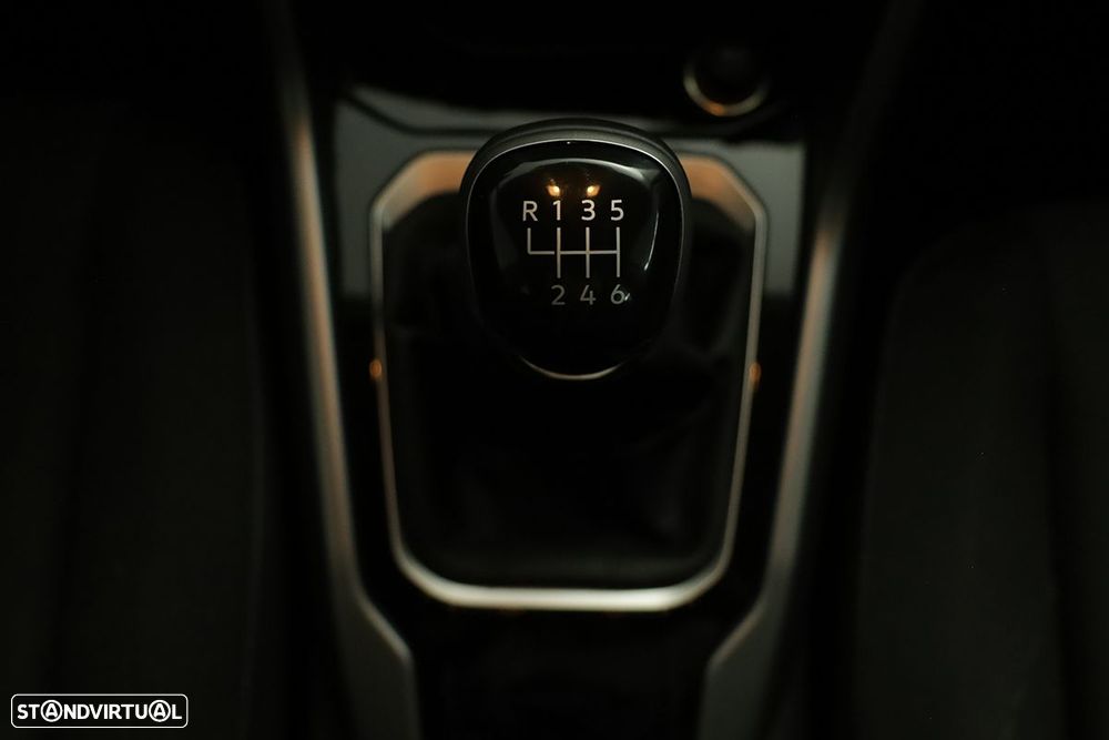 VW T-Roc 1.0 TSI Life - 12