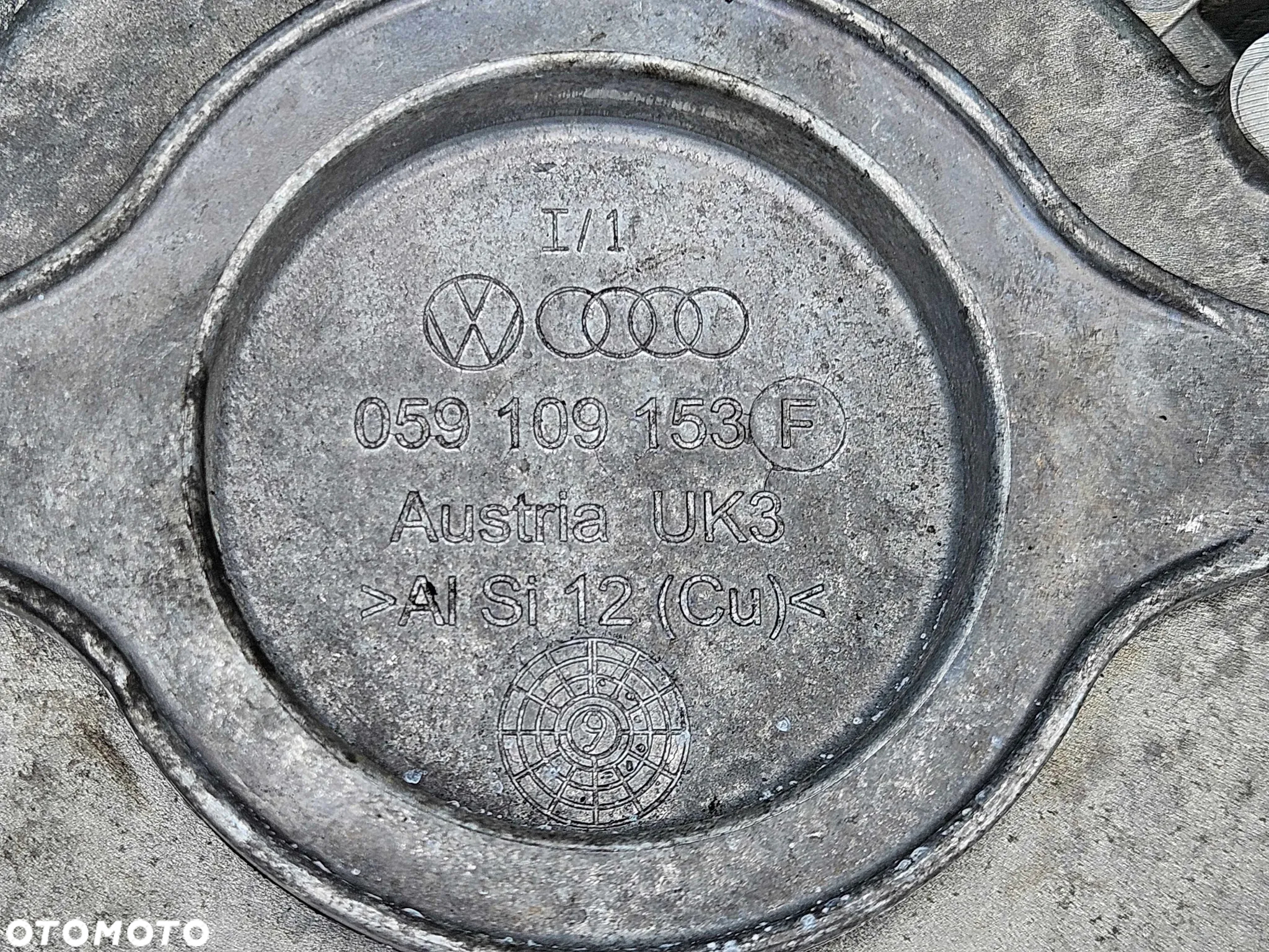 Obudowa Osłona Pokrywa Rozrzadu Silnika Dekiel Walu Kołnierz 2.7 3.0 V6 TDI Audi A4 B8 A5 Q5 - 16