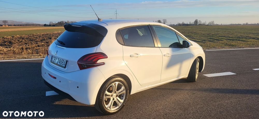Peugeot 208 Blue-HDi 100 Stop&Start Allure - 5