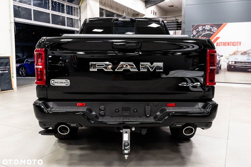 RAM 1500 - 8