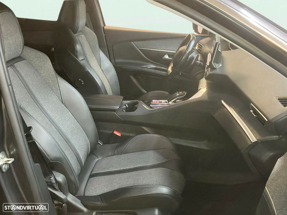 Peugeot 5008 1.5 BlueHDi Allure Pack EAT8 - 16
