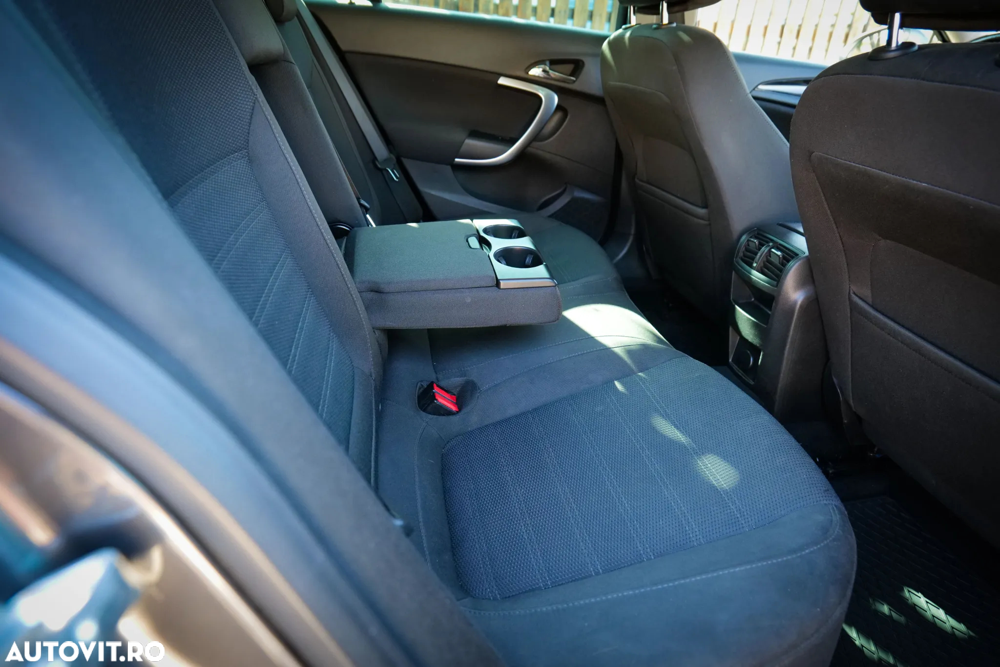 Opel Insignia 2.0 CDTI Sports Tourer - 13