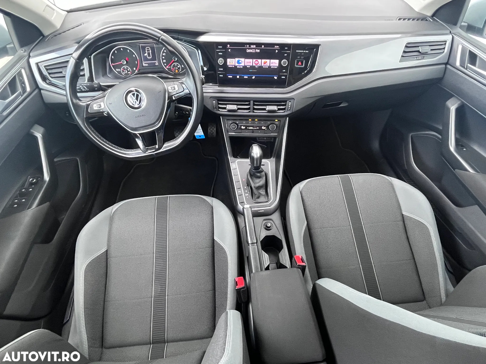 Volkswagen Polo 1.0 TSI DSG Style - 7