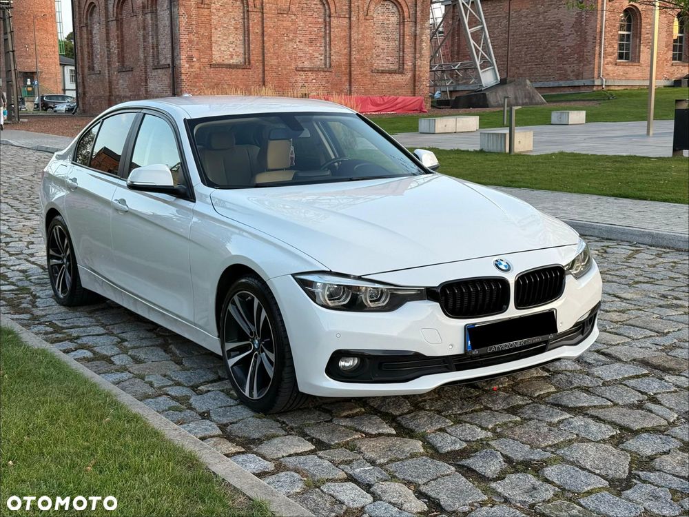 BMW Seria 3 320i Edition Luxury Line Purity - 2