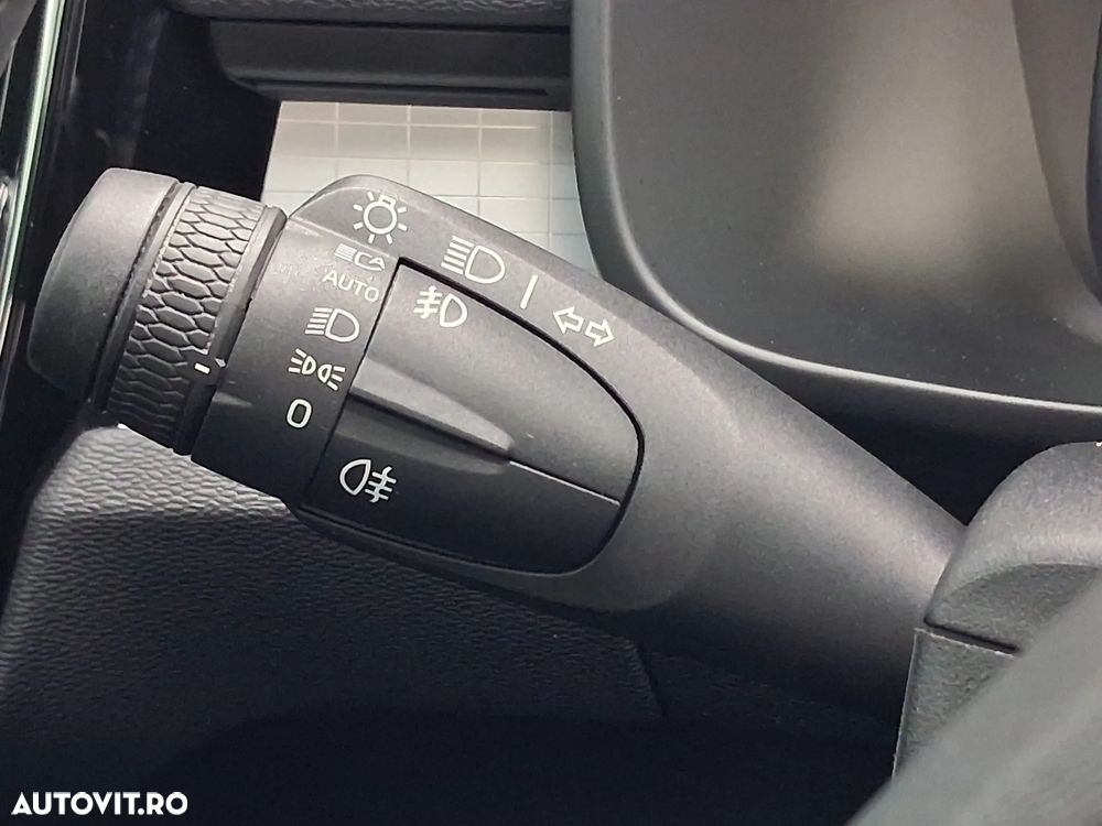 Volvo XC 40 Recharge T5 Twin Engine AT7 Inscription Expression - 15