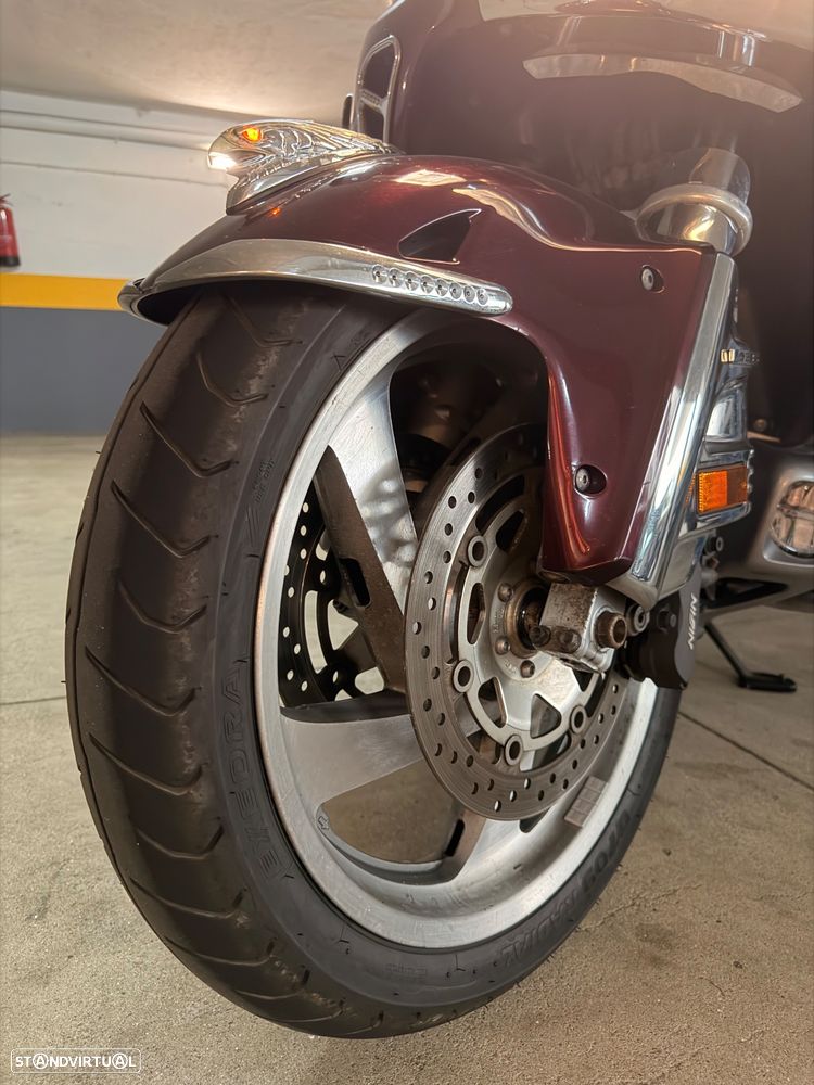 Honda Goldwing GL 1800 - 13