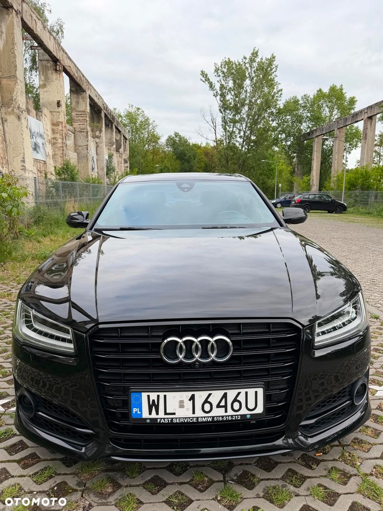 Audi A8 - 12