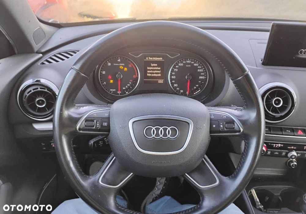 Audi A3 Sportback - 13